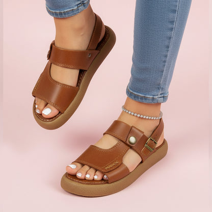 Sandalias en Cuero para dama.