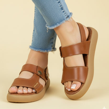 Sandalias en Cuero para dama.